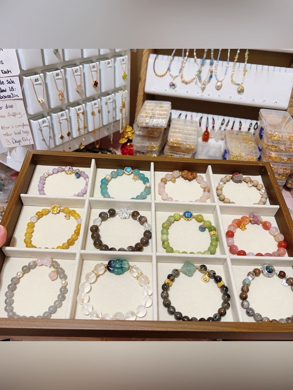 （06-12）Handmade bracelets for live show